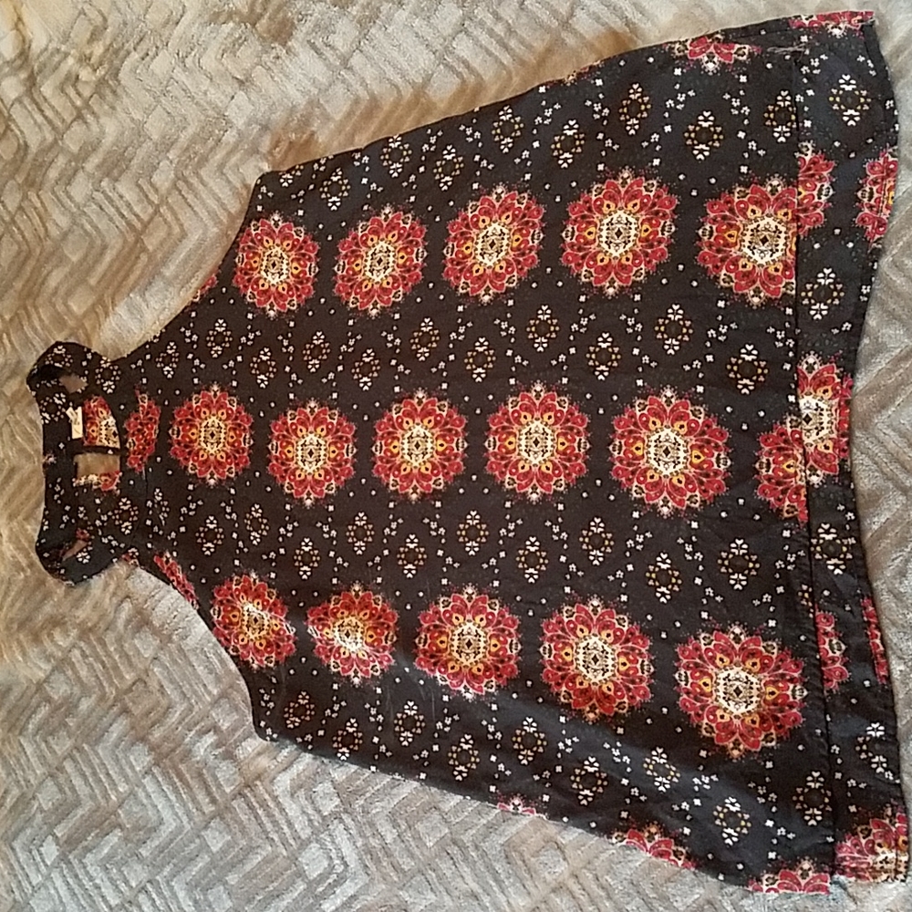 Women's black floral tank top size L